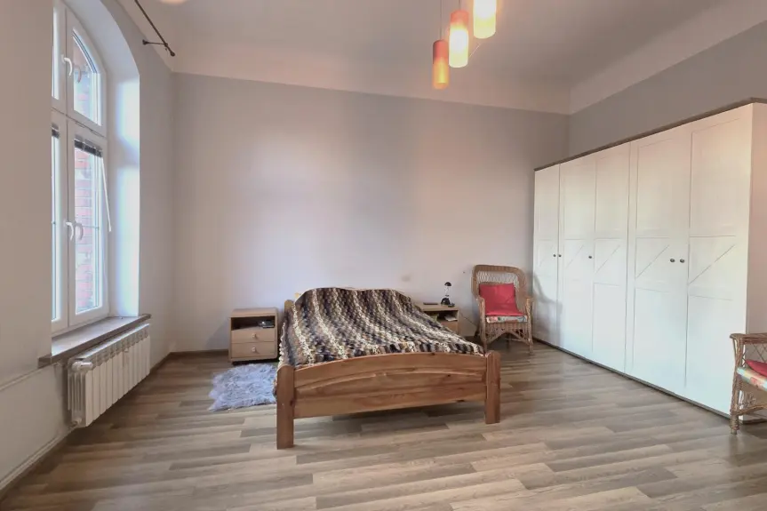 toruński, Chełmża, Eklektyczne mieszkanie w zabytkowej willi !