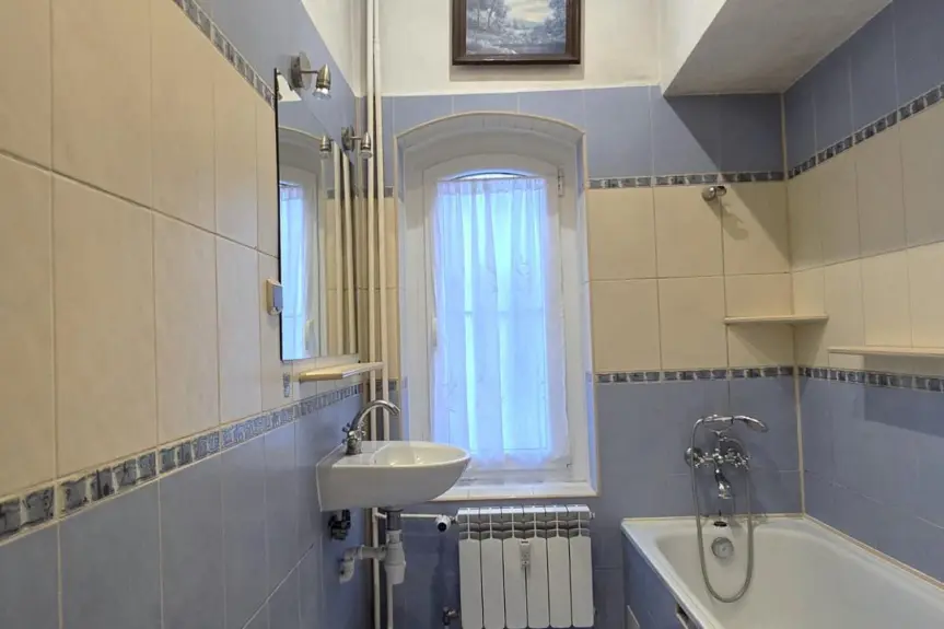 toruński, Chełmża, Eklektyczne mieszkanie w zabytkowej willi !